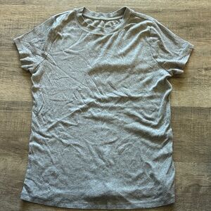 a new day women’s Crew Neck Short Sleeve T-Shirt in Heather Gray